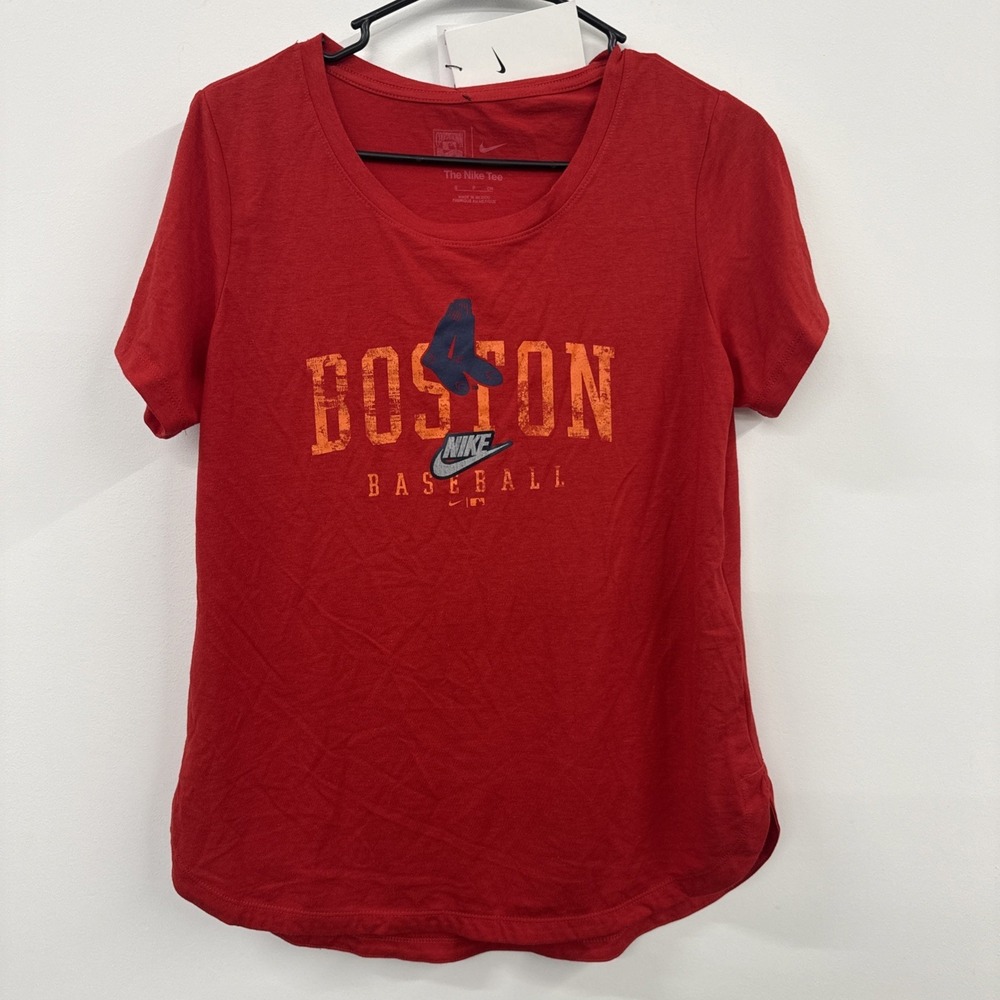 Nike Boston Red Sox Baseball Tee Shirt Small Red‎ Women MLB Casual NWT